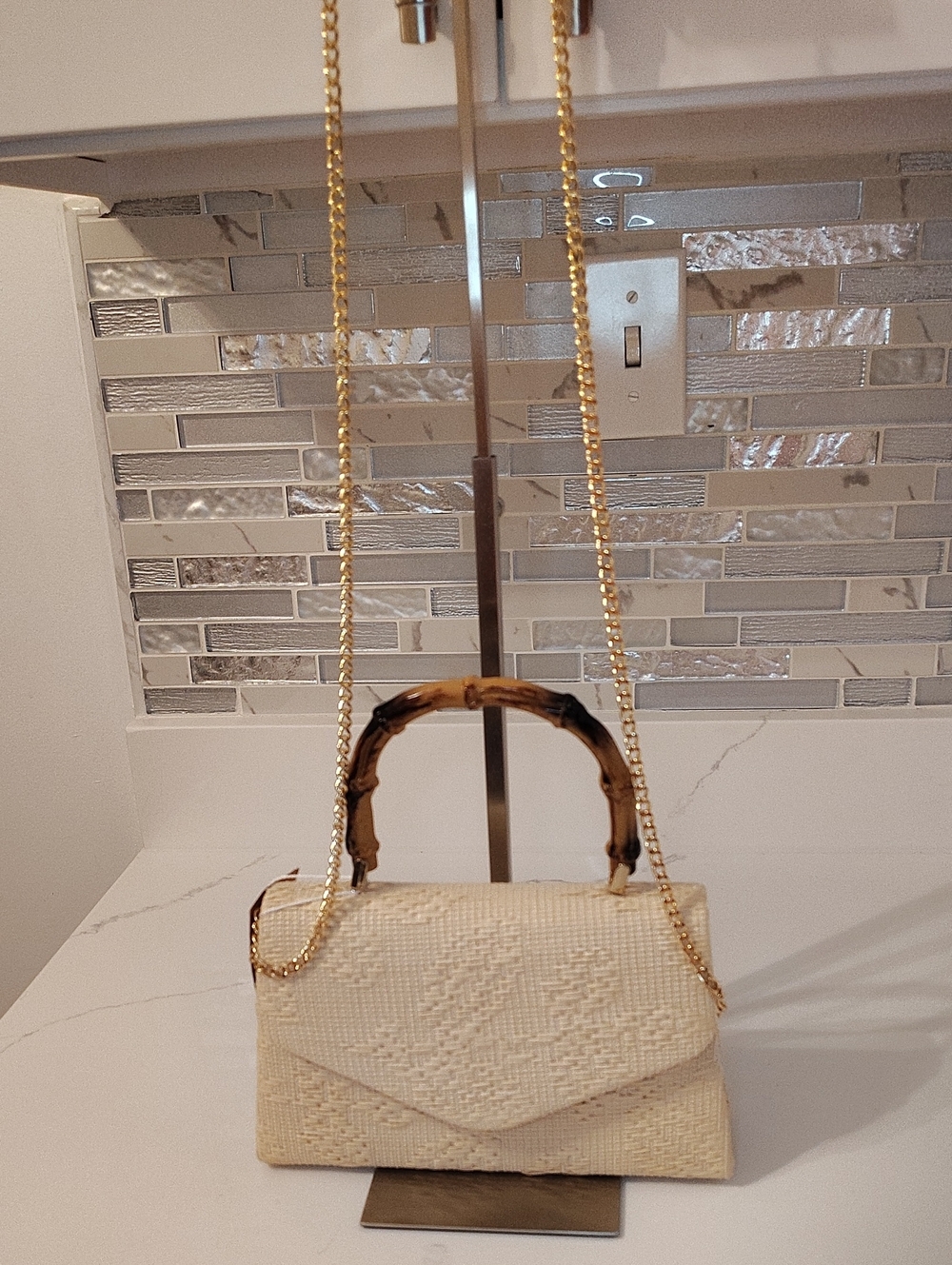 NWT Tommy Bahama Raffia Top Handle Purse w/ Bamboo Like Handle - Picture 14 of 14